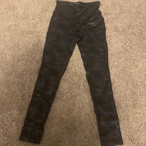 The brand is Stella Luce, size s, and camouflage.